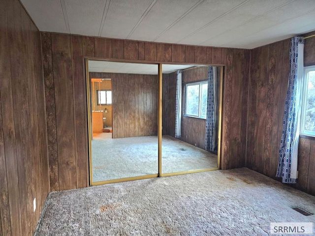 117 Sage Hen Rd, Salmon, ID 83467