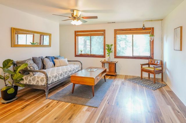 518 Whiting St, Grass Valley, CA 95945
