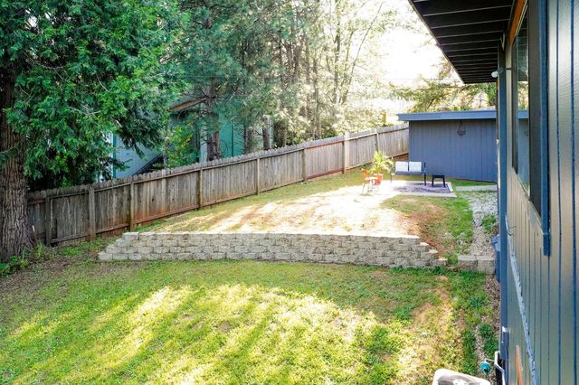 518 Whiting St, Grass Valley, CA 95945