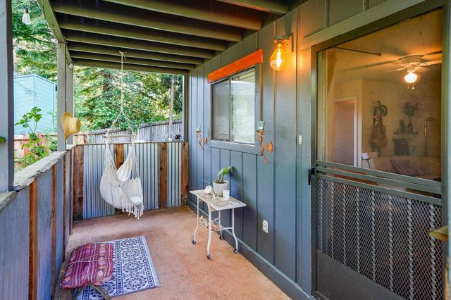 518 Whiting St, Grass Valley, CA 95945