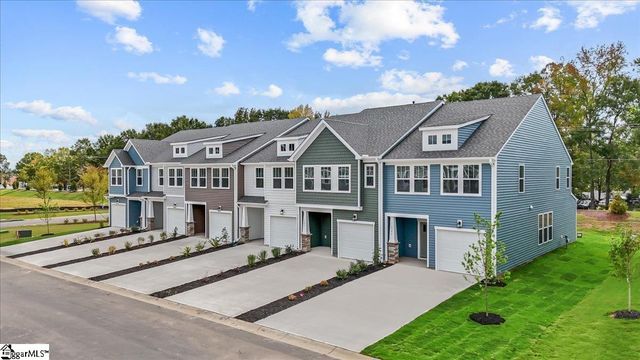 529 W Norvell Court, Spartanburg, SC 29307