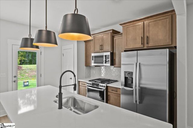 529 W Norvell Court, Spartanburg, SC 29307