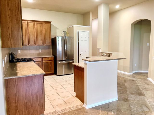 2822 Chalet Knolls Lane, Katy, TX 77494