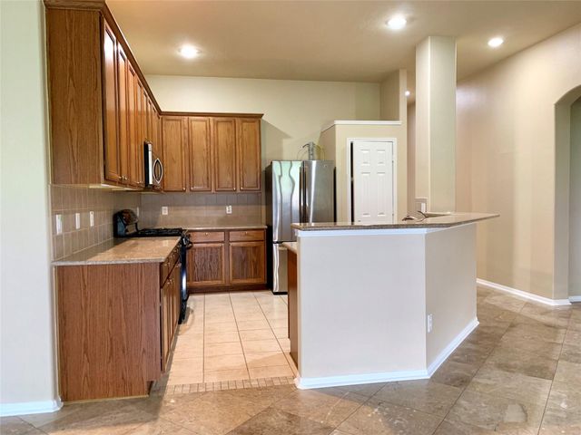 2822 Chalet Knolls Lane, Katy, TX 77494