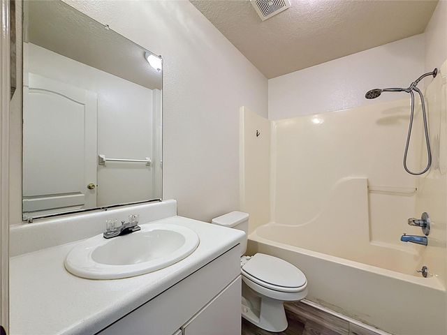 3228 COURTNEY DRIVE, Lake Wales, FL 33898