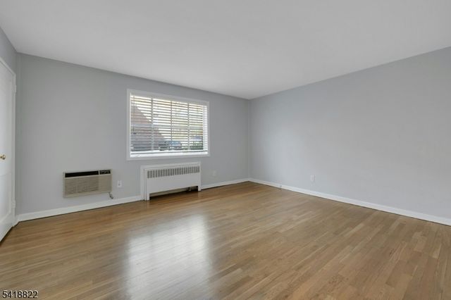 4 Troy Dr 4A, Springfield Twp., NJ 07081