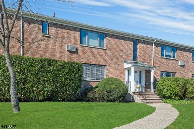 4 Troy Dr 4A, Springfield Twp., NJ 07081