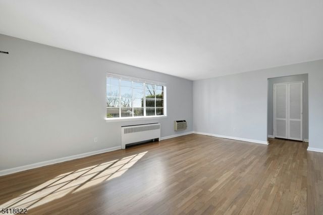 4 Troy Dr 4A, Springfield Twp., NJ 07081