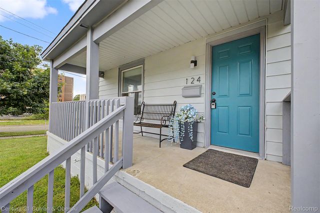 124 Henry Clay Avenue, Pontiac, MI 48341
