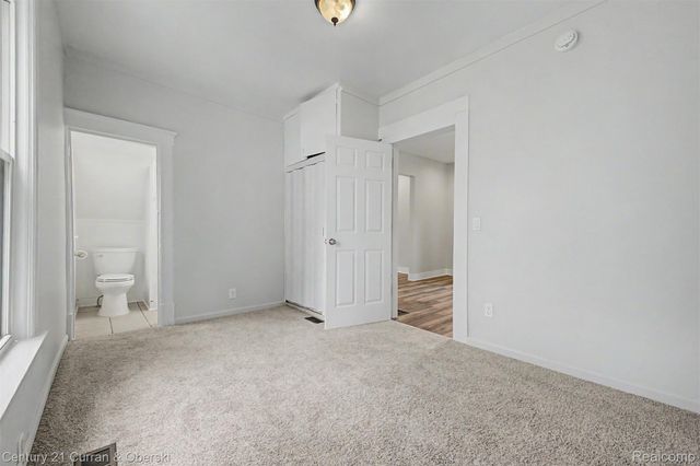 124 Henry Clay Avenue, Pontiac, MI 48341