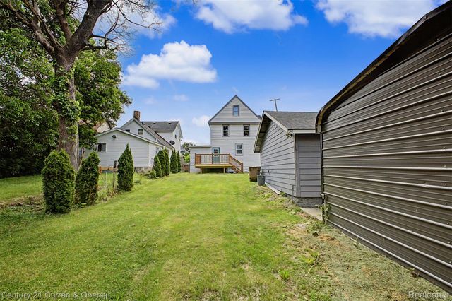 124 Henry Clay Avenue, Pontiac, MI 48341