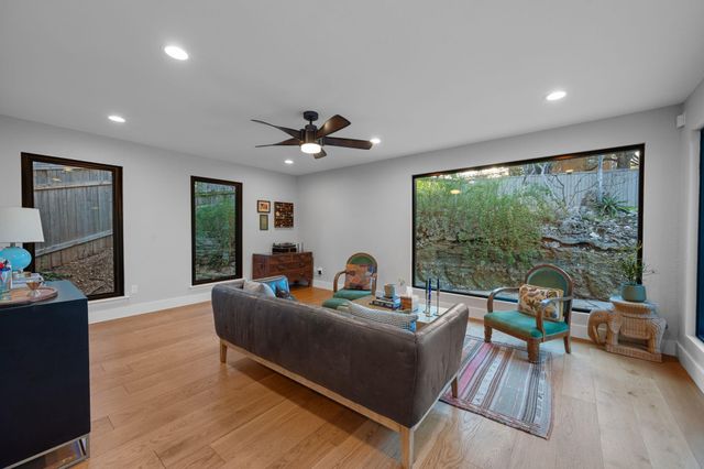 8600 Appalachian DR, Austin, TX 78759