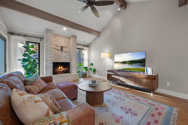 8600 Appalachian DR, Austin, TX 78759