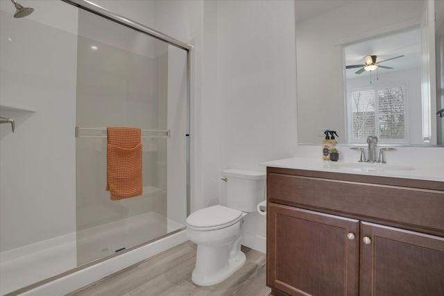 1446 sagewood, Manteca, CA 95336