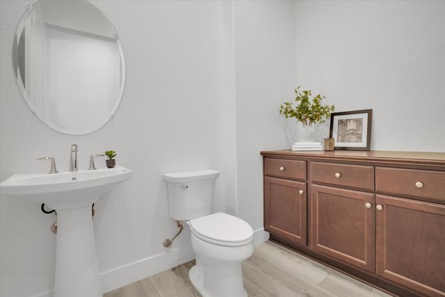 1446 sagewood, Manteca, CA 95336