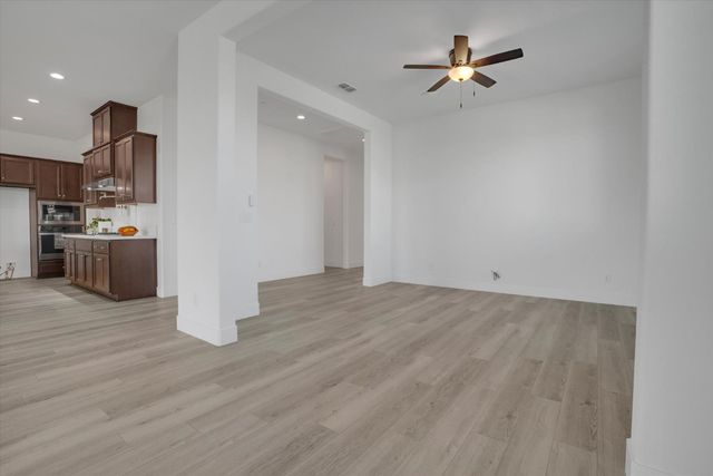 1446 sagewood, Manteca, CA 95336