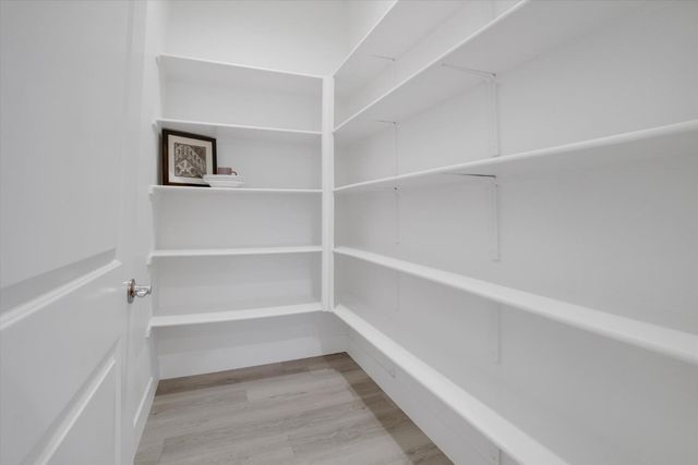 1446 sagewood, Manteca, CA 95336