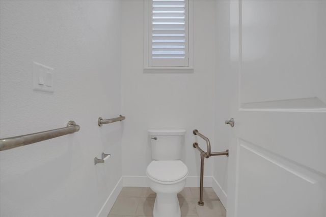 1446 sagewood, Manteca, CA 95336