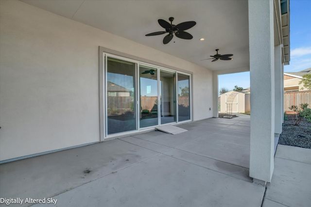 1446 sagewood, Manteca, CA 95336