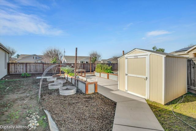 1446 sagewood, Manteca, CA 95336