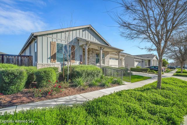 1446 sagewood, Manteca, CA 95336