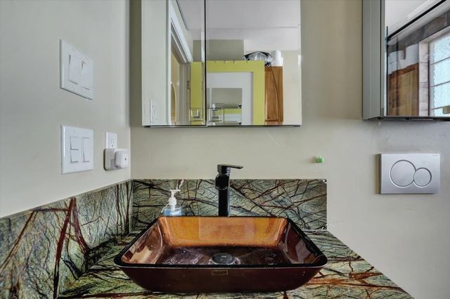 611 W Broad, Nevada City, CA 95959