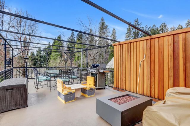 611 W Broad, Nevada City, CA 95959