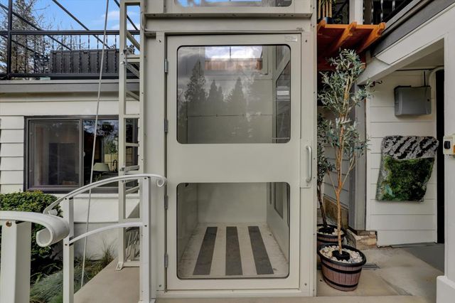 611 W Broad, Nevada City, CA 95959