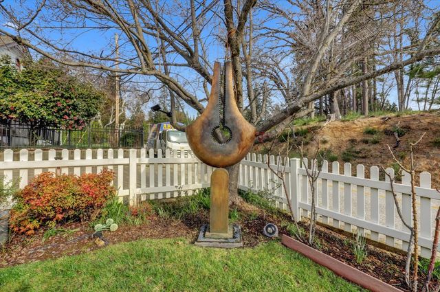 611 W Broad, Nevada City, CA 95959