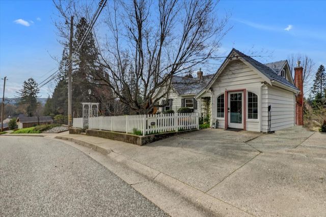 611 W Broad, Nevada City, CA 95959