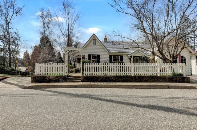 611 W Broad, Nevada City, CA 95959