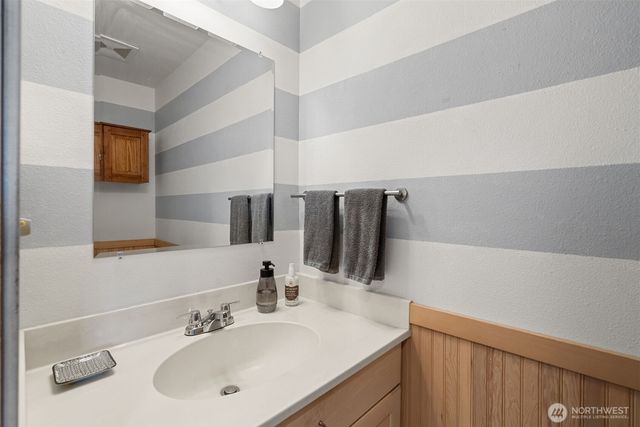 7719 78th Loop NW, Olympia, WA 98502