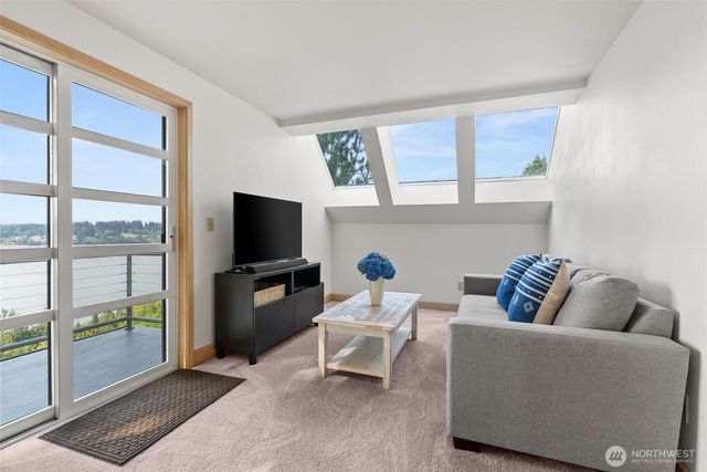 7719 78th Loop NW, Olympia, WA 98502