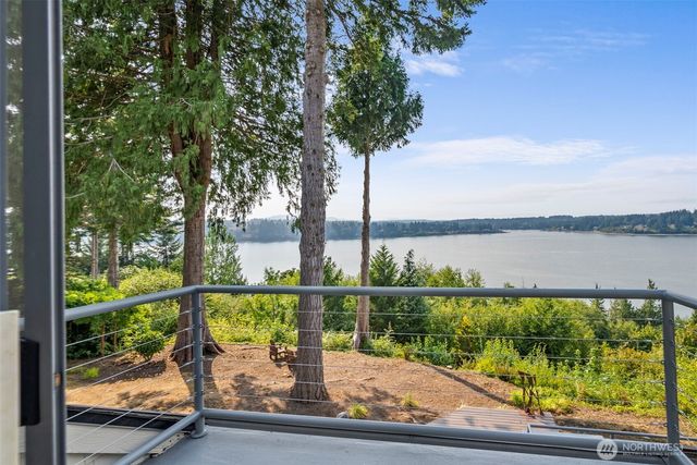 7719 78th Loop NW, Olympia, WA 98502