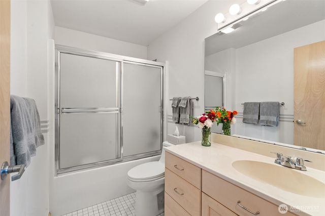 7719 78th Loop NW, Olympia, WA 98502