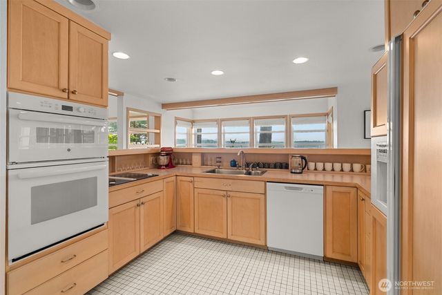 7719 78th Loop NW, Olympia, WA 98502