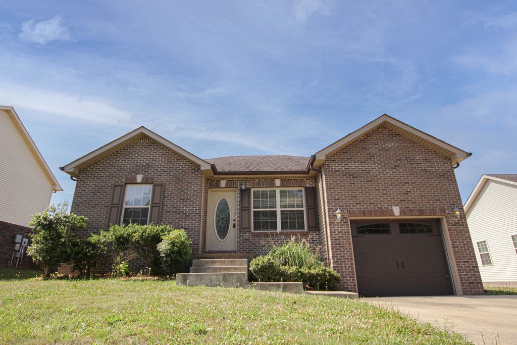 1888 Jackie Lorraine Drive, Clarksville, TN 37042