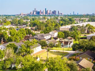 4420 Ashland Street, Houston, TX 77018