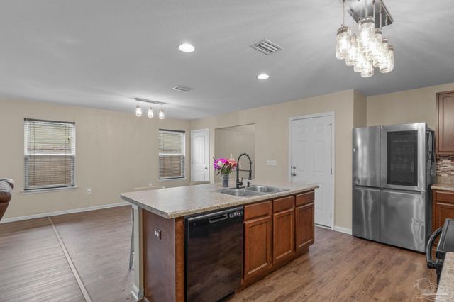 5898 Little Leaf Ct, Milton, FL 32570