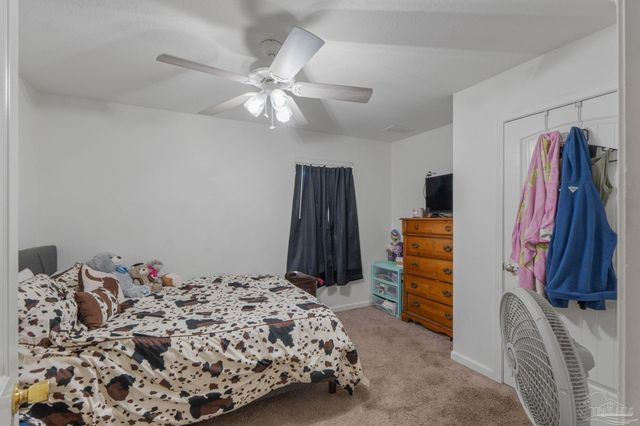 5898 Little Leaf Ct, Milton, FL 32570