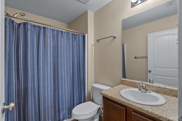 5898 Little Leaf Ct, Milton, FL 32570