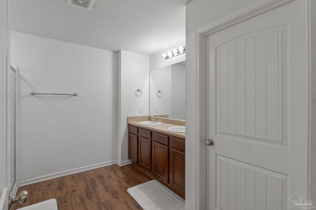 5898 Little Leaf Ct, Milton, FL 32570