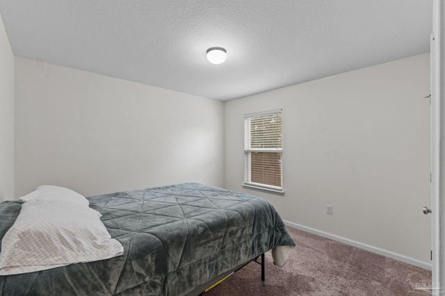 5898 Little Leaf Ct, Milton, FL 32570