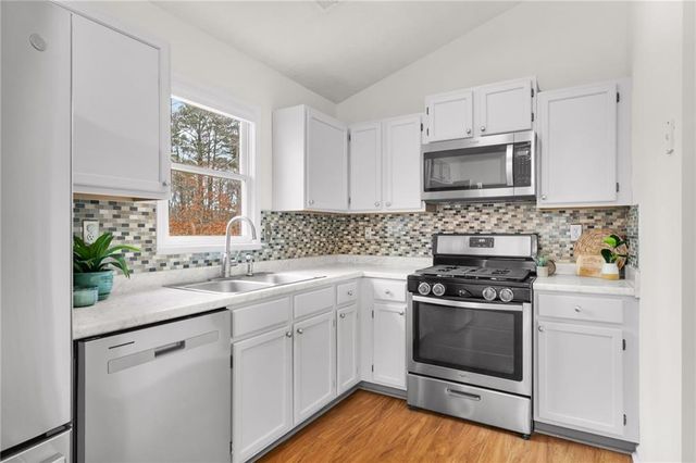 151 Aztec SE Way, Acworth, GA 30102