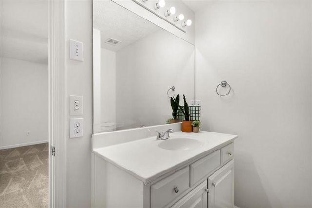 151 Aztec SE Way, Acworth, GA 30102