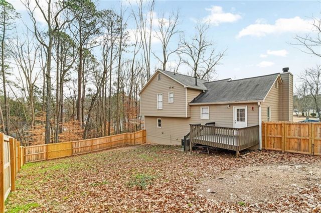 151 Aztec SE Way, Acworth, GA 30102