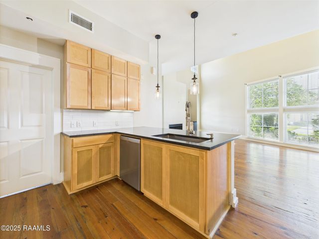 1127 Camellia Boulevard H1, Lafayette, LA 70508