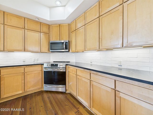 1127 Camellia Boulevard H1, Lafayette, LA 70508