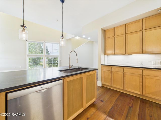 1127 Camellia Boulevard H1, Lafayette, LA 70508