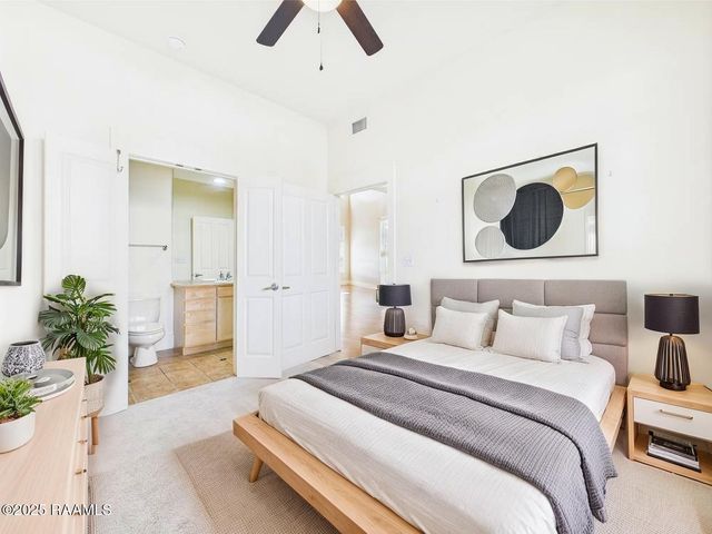 1127 Camellia Boulevard H1, Lafayette, LA 70508